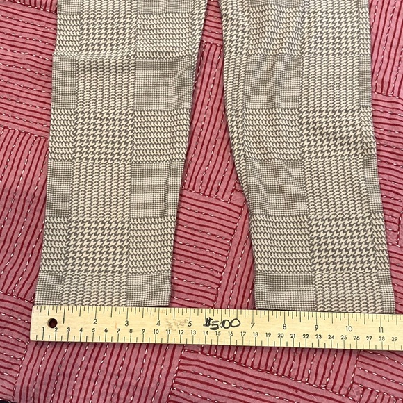 NWT Ardene women's large Tan plaid leggings - very soft fabric - Picture 15 of 15